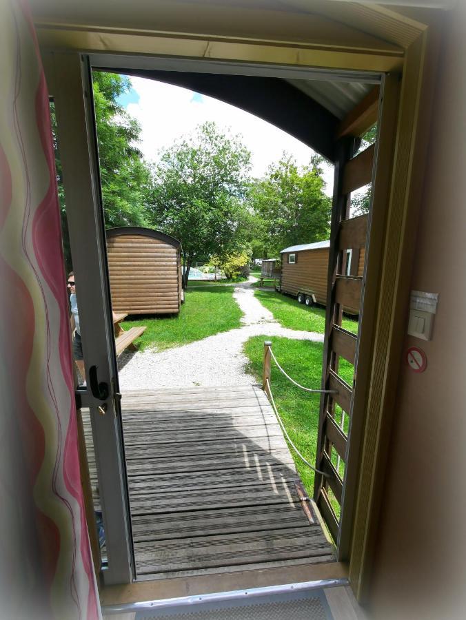Roulottes Gites - Auberge De La Riviere Foncine-le-Haut Eksteriør billede