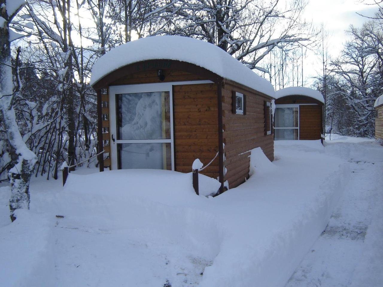 Roulottes Gites - Auberge De La Riviere Foncine-le-Haut Eksteriør billede